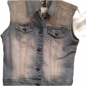 NWT Buffalo David Bitton denim Jean vest studs M
